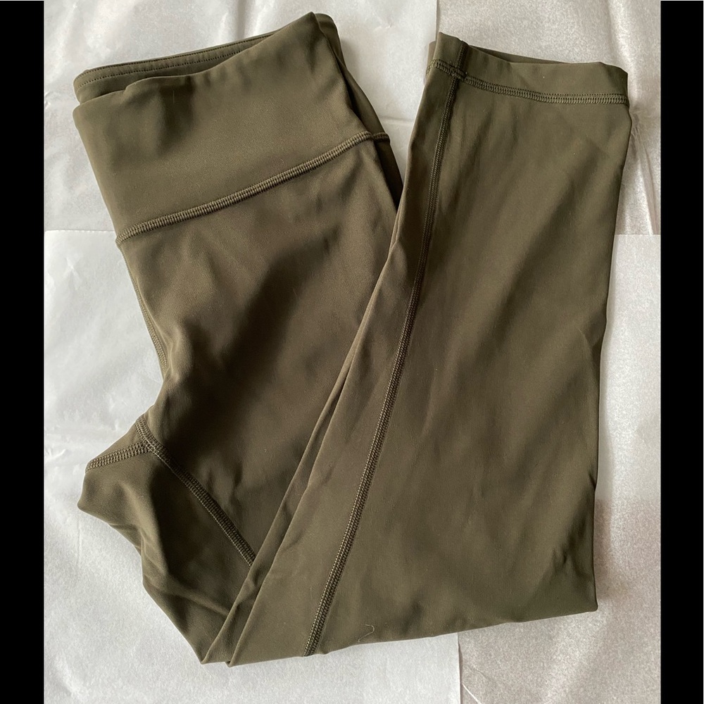 Lululemon Wunderunder MR Full-on Luxtreme Crop 21"
